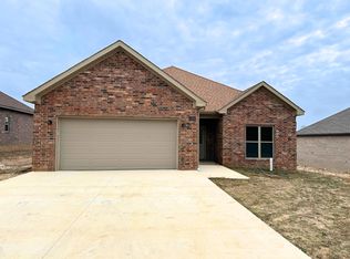 1808 N Oak St, Brookland, AR 72417