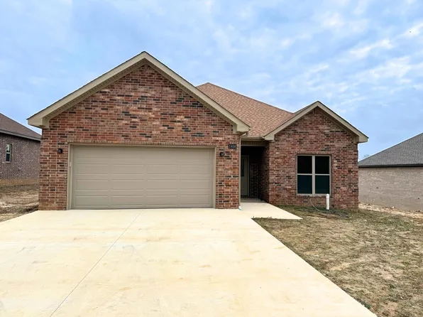 1808 N Oak St, Brookland, AR 72417