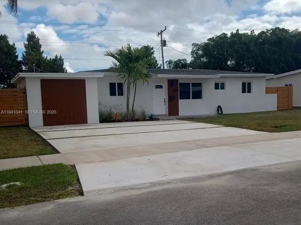 4315 SW 98th Ave, Miami, FL 33165