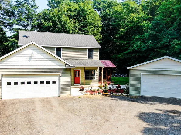 2267 23rd St, Hopkins, MI 49328
