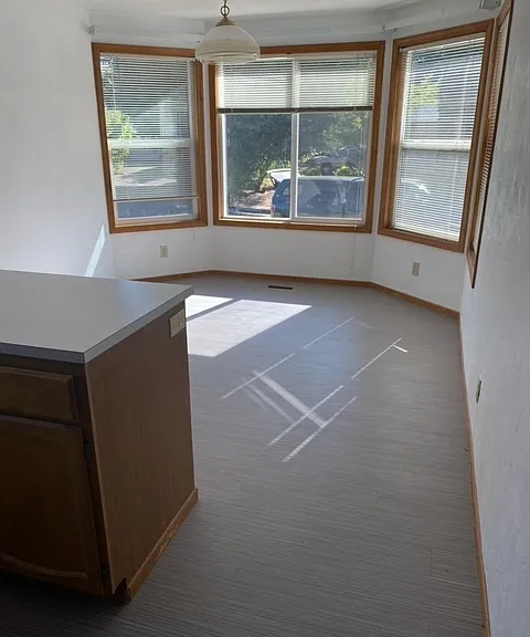 1135 NE Conser Pl — Photo 8