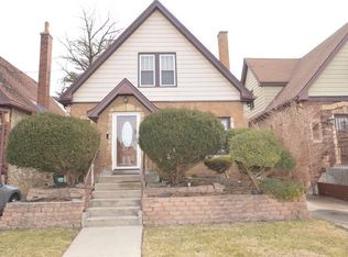 1033 S 23rd Ave, Bellwood, IL 60104