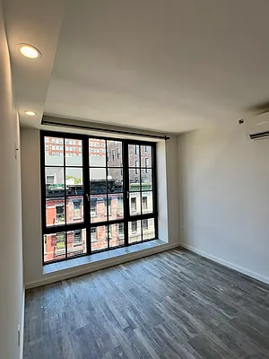 Rented by Avenues Real Estate | media 25