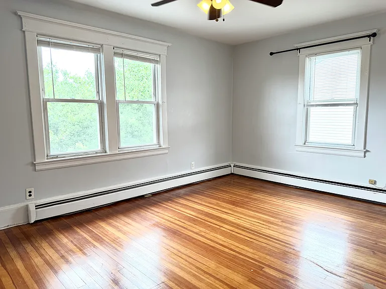 33 Delaware Ave #2 — Photo 14