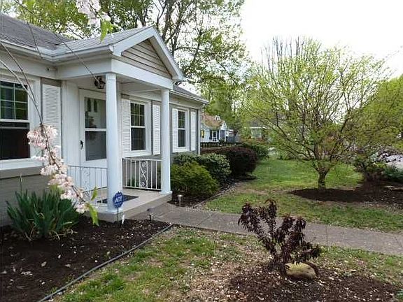 3rd image of 2801 Bayard Park Dr