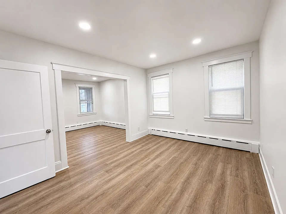 921 South St #2