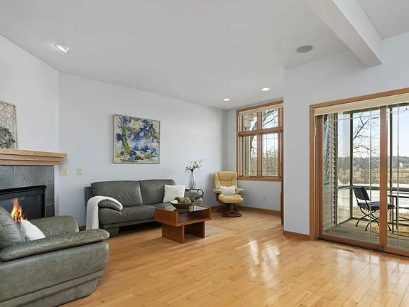 2nd image of 11 Wood Brook Way
