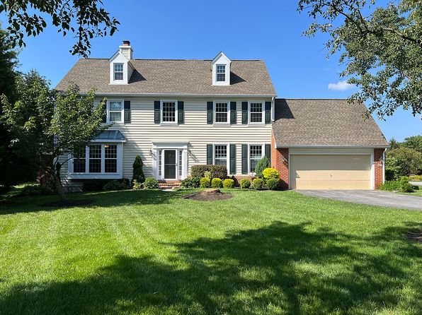 110 Carters Grove Ln