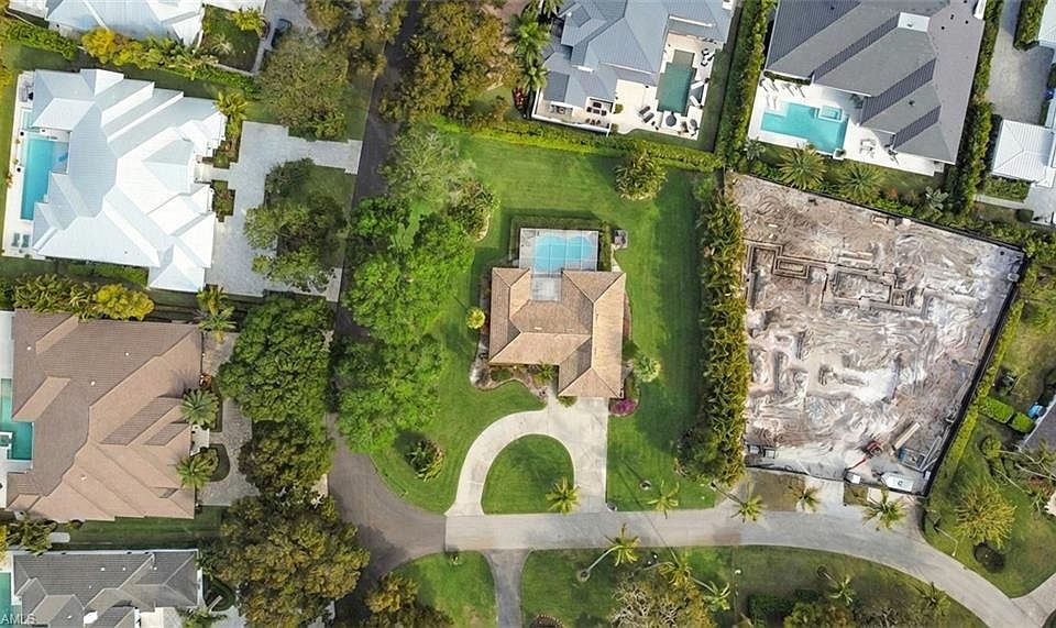 1st image of 690 Murex DR