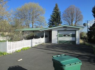 1880 Hawthorne St, Klamath Falls, OR