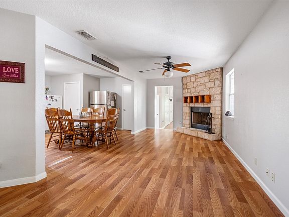 2nd image of 434 Mount Olive Rd