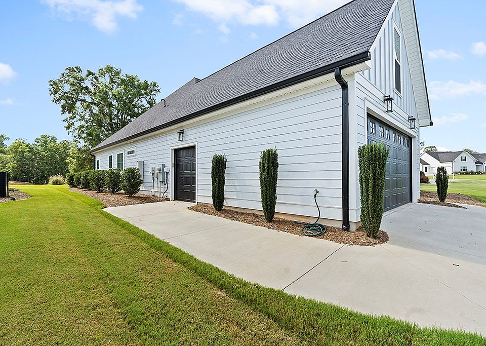 704 Swing About, Greenwood, SC 29649 | Zillow