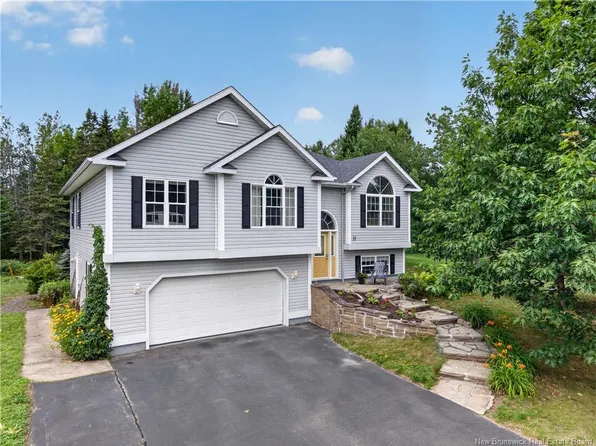 33 Amy St, Miramichi, NB E1V 5Z2