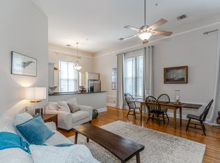 12 Elm St APT 2, Newport, RI 02840
