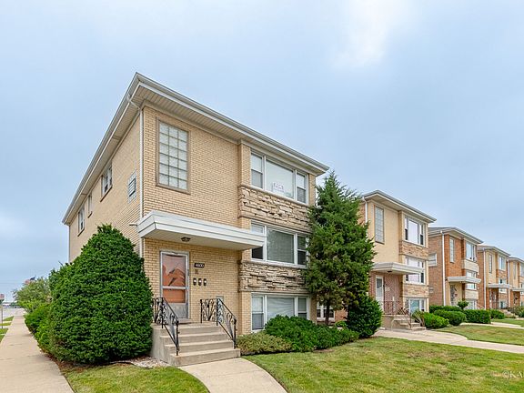 2nd image of 4600 N Sayre Ave #G