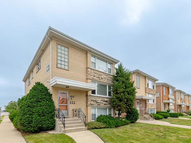 4600 N Sayre Ave #G — Photo 2
