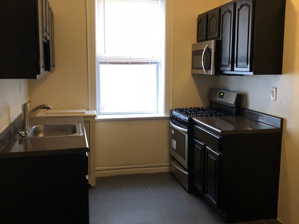 1st image of 164 S Harrison St APT 1A