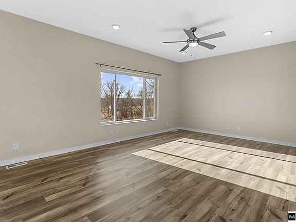 5th image of 7802 N 94th Cir
