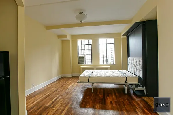 Rented by Bond New York | media 16