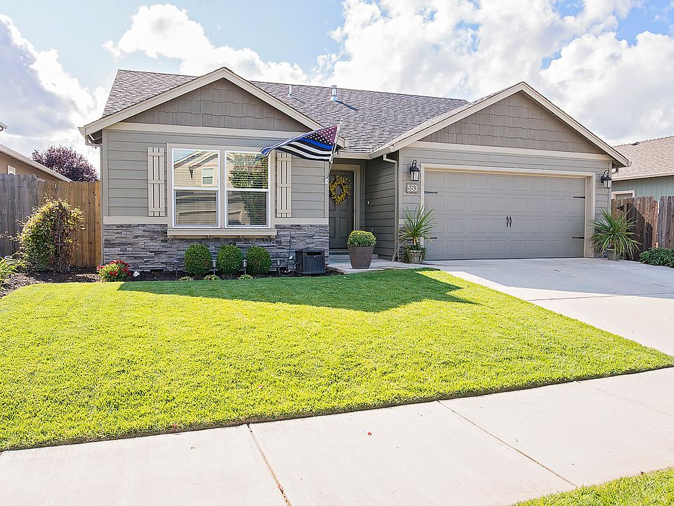 1st image of 553 Woodlark Dr