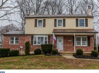 1905 Susan Ln, Upper Chichester, PA 19061