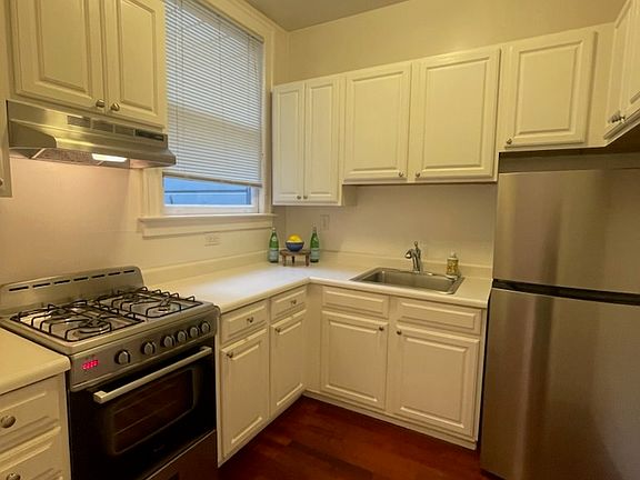 2nd image of 998 Divisadero St APT 207