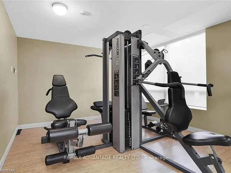 1510 Richmond St #405 — Photo 9
