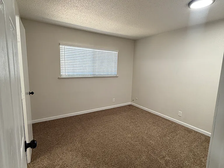 22472 Munson Rd — Photo 15