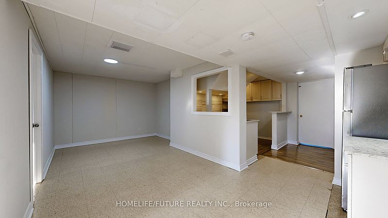 Toronto House for rent - 5 Bedrooms — photo 29
