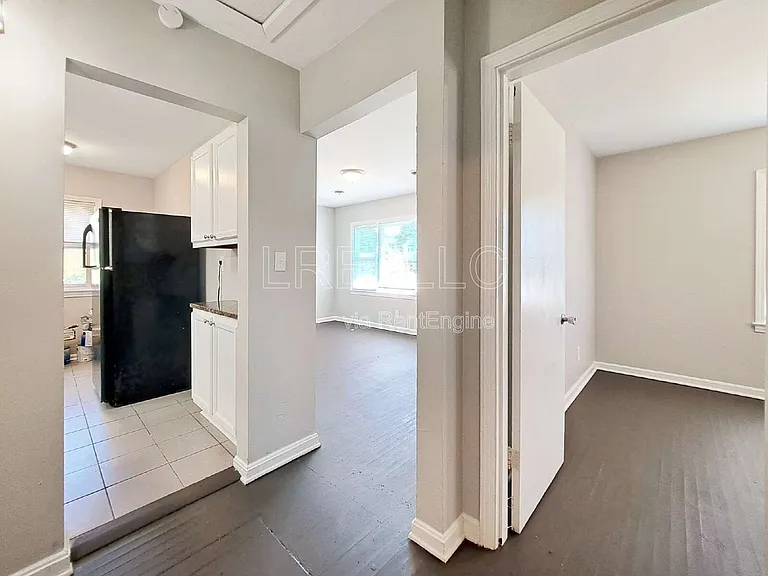 3219 Wilkie Rd — Photo 3
