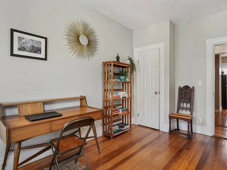 87 Roseclair St #2 — Photo 9