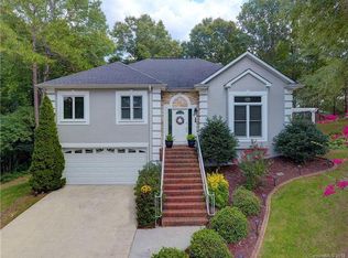 1021 Evian Ln, Matthews, NC 28105