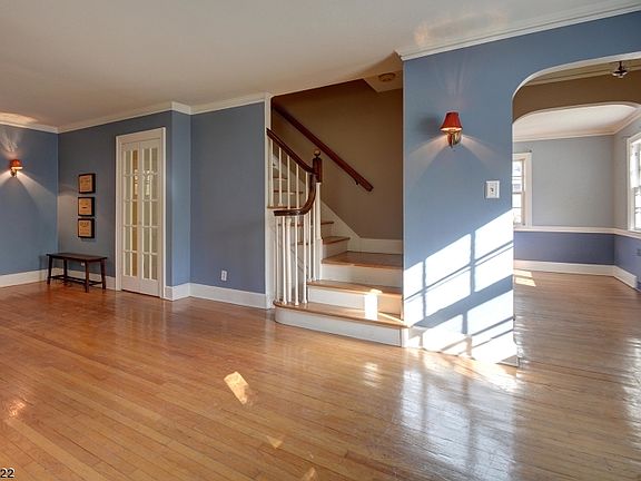 4th image of 505 W South Orange Ave