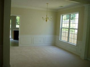 521 Watercress Dr, Woodstock, GA 30188