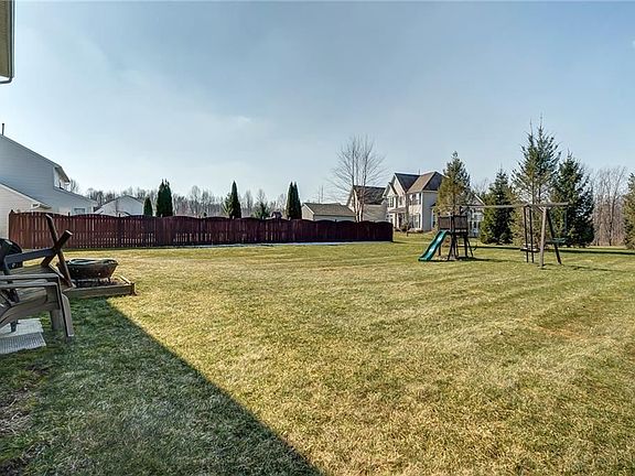 4th image of 118 Goldenrod Ln