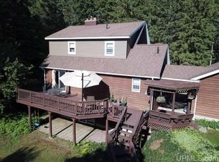 N7151 Connors Rd, Munising, MI 49862