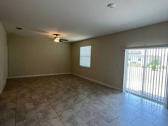 3rd image of 1415 Oak Marsh St