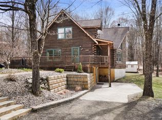 78 Parksville Rd, Pleasant Valley, NY 12569