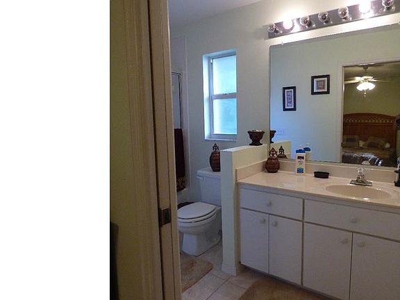 5th image of 1320 SE 2nd Pl