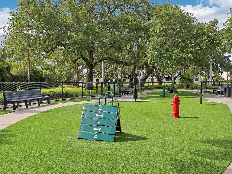 Legacy at Oakwood Landing — Photo 8