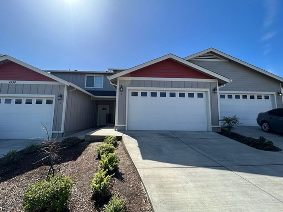 1st image of 1550 Skyhawk Rdg Unit 3