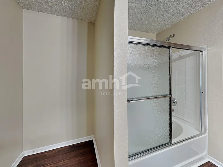 2957 Seasons Dr — Photo 16