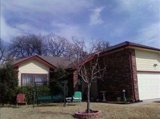 1912 Oakwood East Blvd, Midwest City, OK 73130