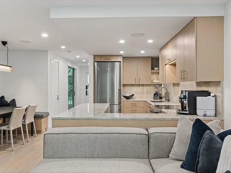 800 E Hopkins Ave #B5 — Photo 7