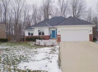 423 Dogwood Ct, Saline, MI 48176