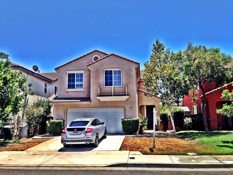 1st image of 305 Calle Del Alba
