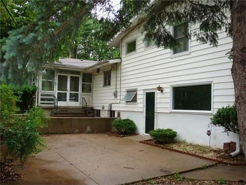 2nd image of 3815 W 52nd St