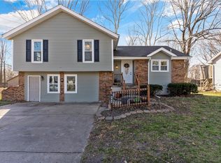 502 Hamblen Rd, Greenwood, MO 64034
