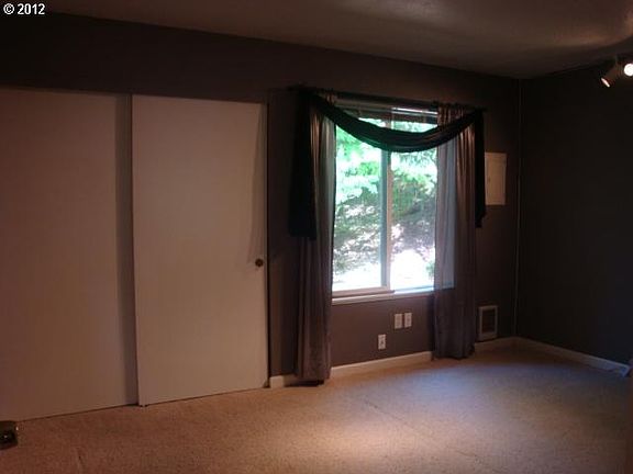 Baster Bedroom
