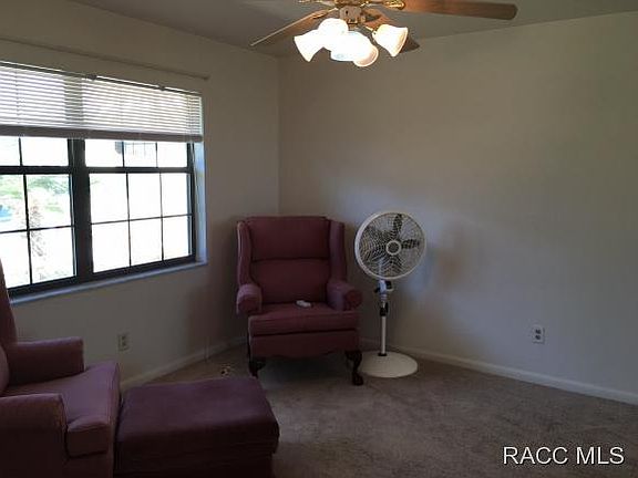 5th image of 226 W Queencup Ct